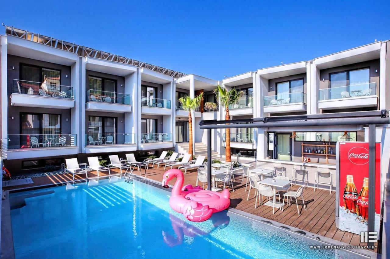 Senso Suites Néa Péramos エクステリア 写真