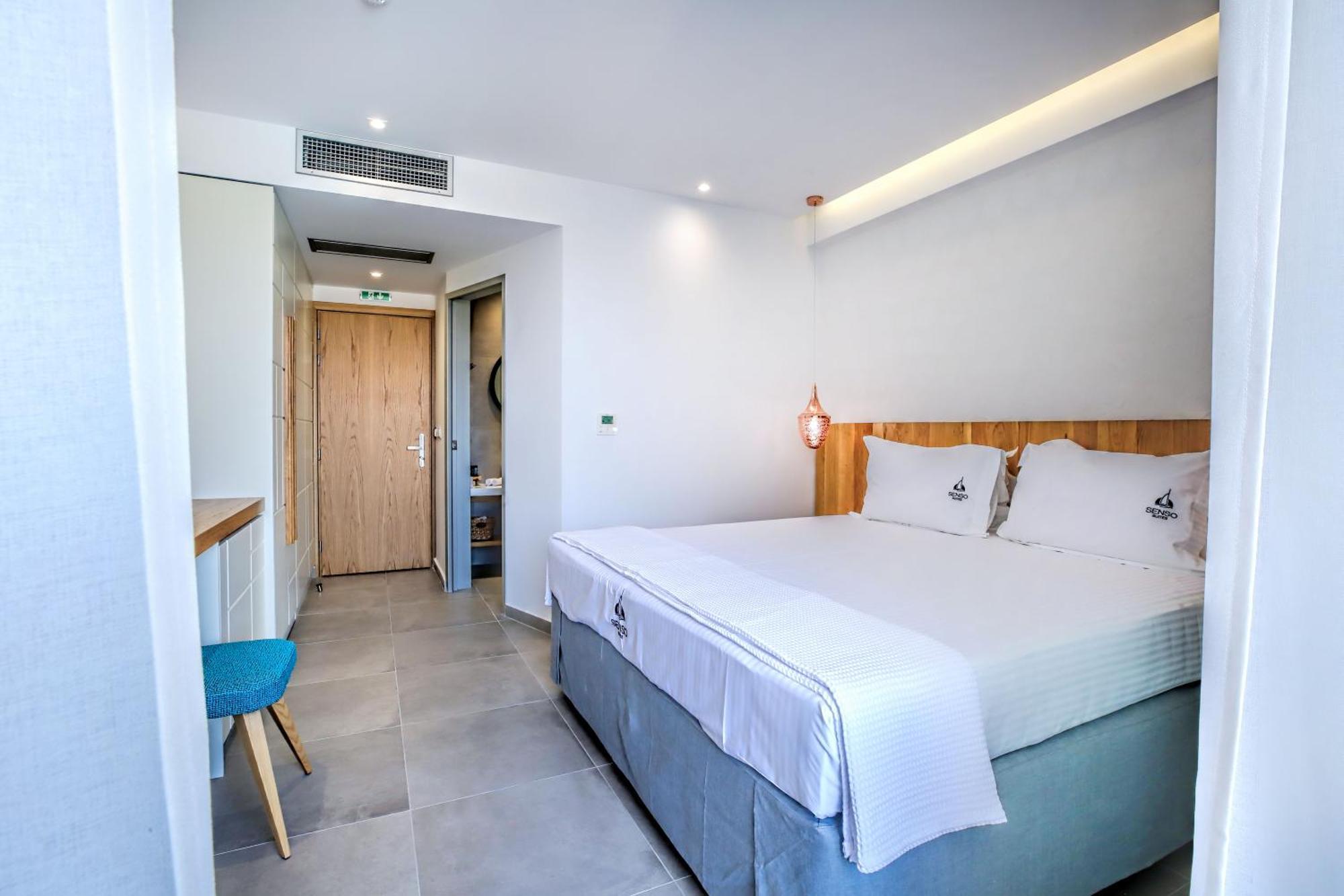 Senso Suites Néa Péramos エクステリア 写真