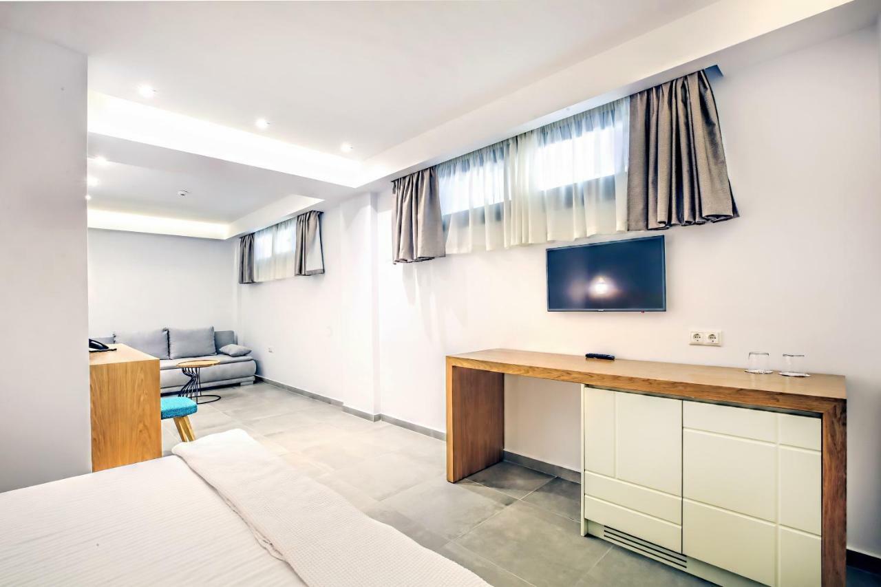 Senso Suites Néa Péramos エクステリア 写真