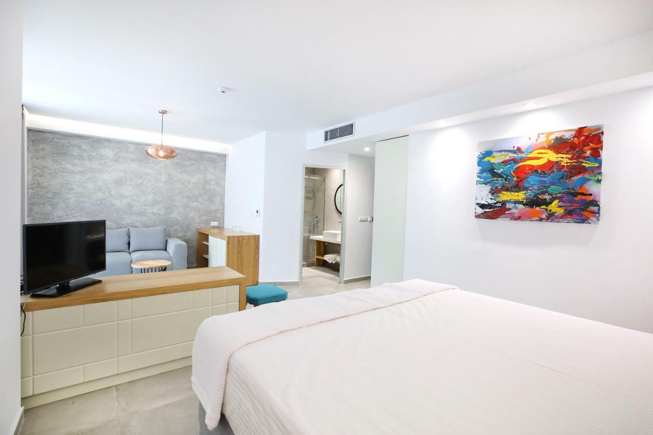 Senso Suites Néa Péramos エクステリア 写真